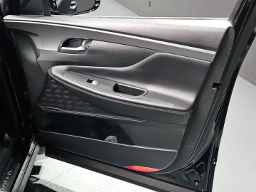 2023 Hyundai Santa Fe с пробегом 67 804 км
