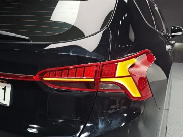 2023 Hyundai Santa Fe с пробегом 67 804 км