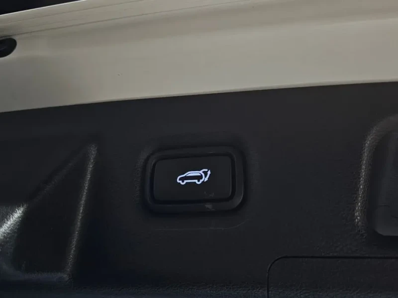 2023 Hyundai Santa Fe с пробегом 55 018 км