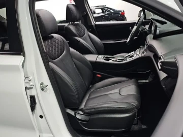 2022 Hyundai Santa Fe с пробегом 24 595 км