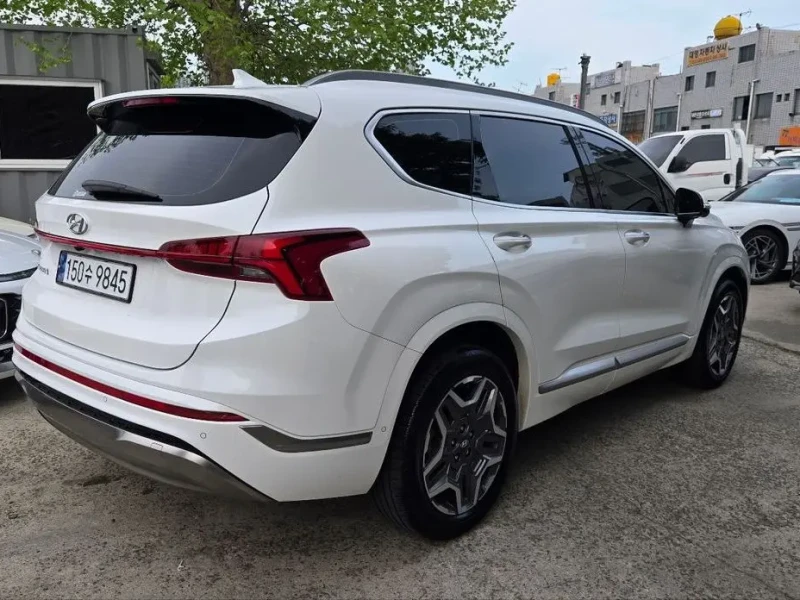 2023 Hyundai Santa Fe с пробегом 56 730 км
