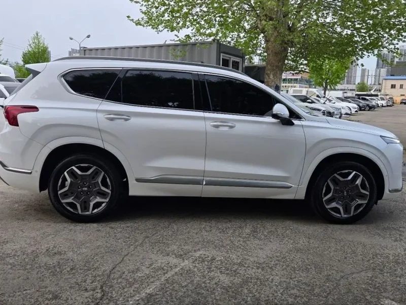 2023 Hyundai Santa Fe с пробегом 56 730 км