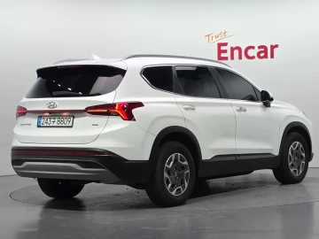 2023 Hyundai Santa Fe с пробегом 34 674 км