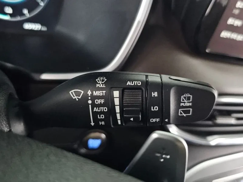 2022 Hyundai Santa Fe с пробегом 65 927 км