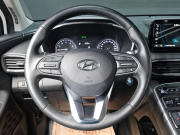 2022 Hyundai Santa Fe с пробегом 79 830 км