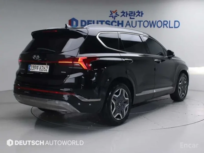 2023 Hyundai Santa Fe с пробегом 77 950 км