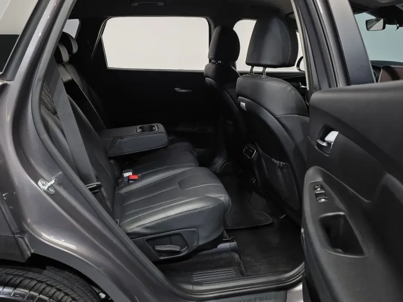 2023 Hyundai Santa Fe с пробегом 76 142 км