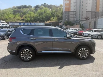 2021 Hyundai Santa Fe с пробегом 77 650 км