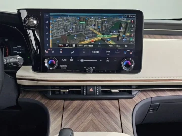2025 Lexus LM с пробегом 18 252 км