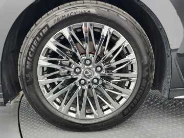 2025 Lexus LM с пробегом 47 627 км