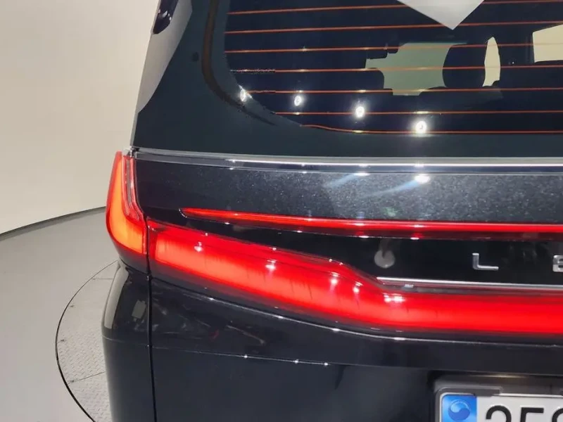 2025 Lexus LM с пробегом 47 627 км