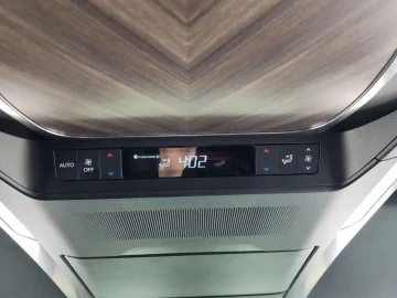 2025 Lexus LM с пробегом 47 627 км