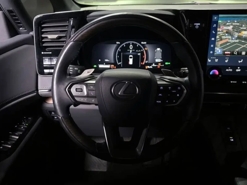 2024 Lexus LM с пробегом 34 598 км