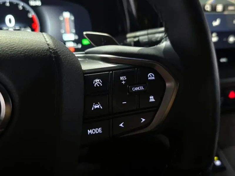 2024 Lexus LM с пробегом 34 598 км