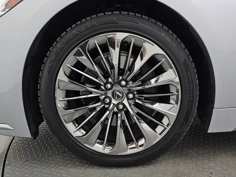 2023 Lexus LS с пробегом 29 435 км