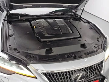 2023 Lexus LS с пробегом 29 435 км