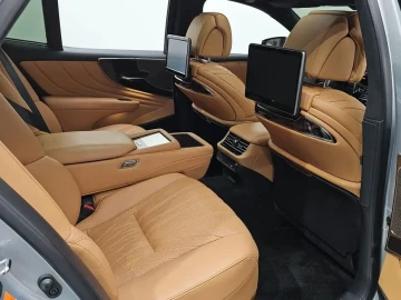 2023 Lexus LS с пробегом 29 435 км
