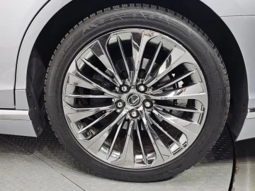 2023 Lexus LS с пробегом 29 435 км