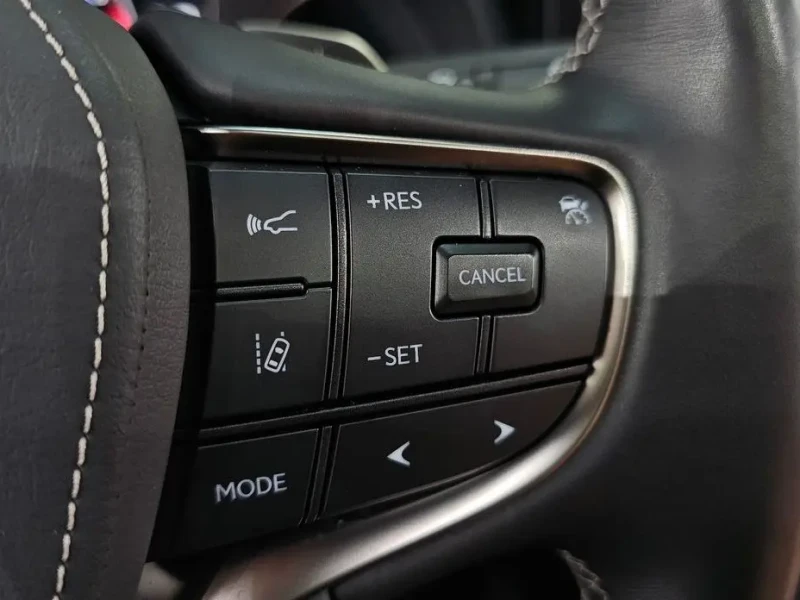 2023 Lexus LS с пробегом 29 435 км