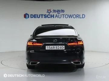 2022 Lexus LS с пробегом 52 816 км