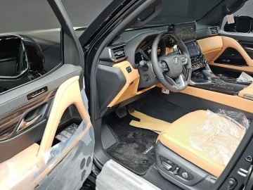2026 Lexus LX с пробегом 5 км