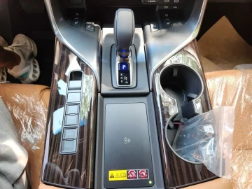 2025 Lexus LX с пробегом 13 км