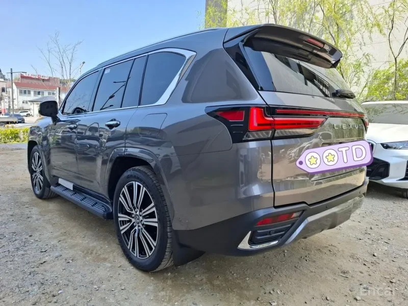 2026 Lexus LX с пробегом 5 км