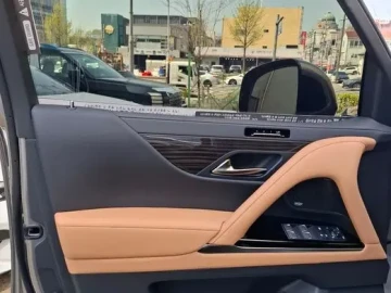 2026 Lexus LX с пробегом 5 км