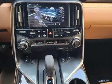 2026 Lexus LX с пробегом 5 км