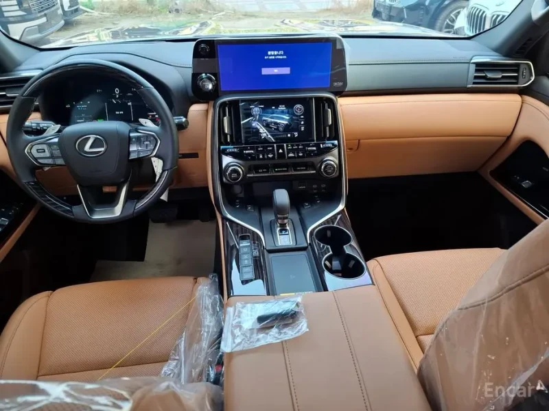 2026 Lexus LX с пробегом 5 км