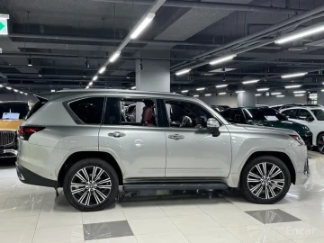 2025 Lexus LX с пробегом 5 800 км