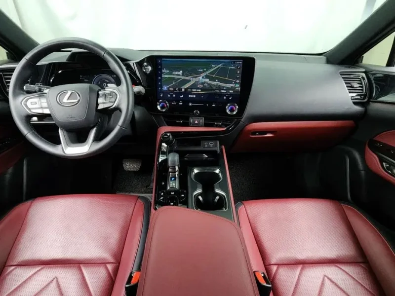 2024 Lexus NX с пробегом 38 868 км