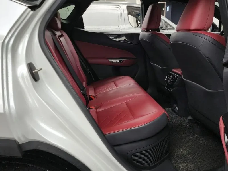 2024 Lexus NX с пробегом 38 868 км