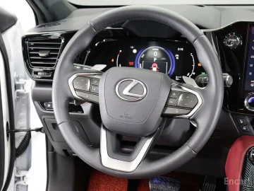 2025 Lexus NX с пробегом 6 389 км