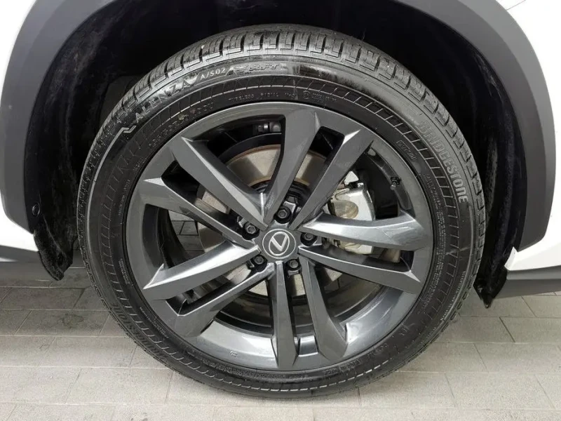 2024 Lexus NX с пробегом 17 237 км