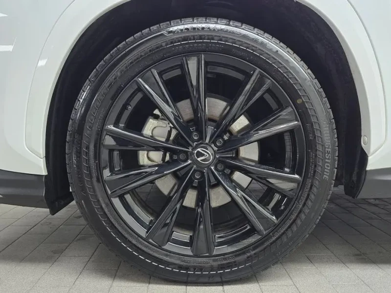 2024 Lexus NX с пробегом 21 368 км