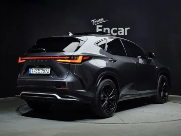 2026 Lexus NX с пробегом 6 093 км