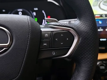 2026 Lexus NX с пробегом 6 093 км