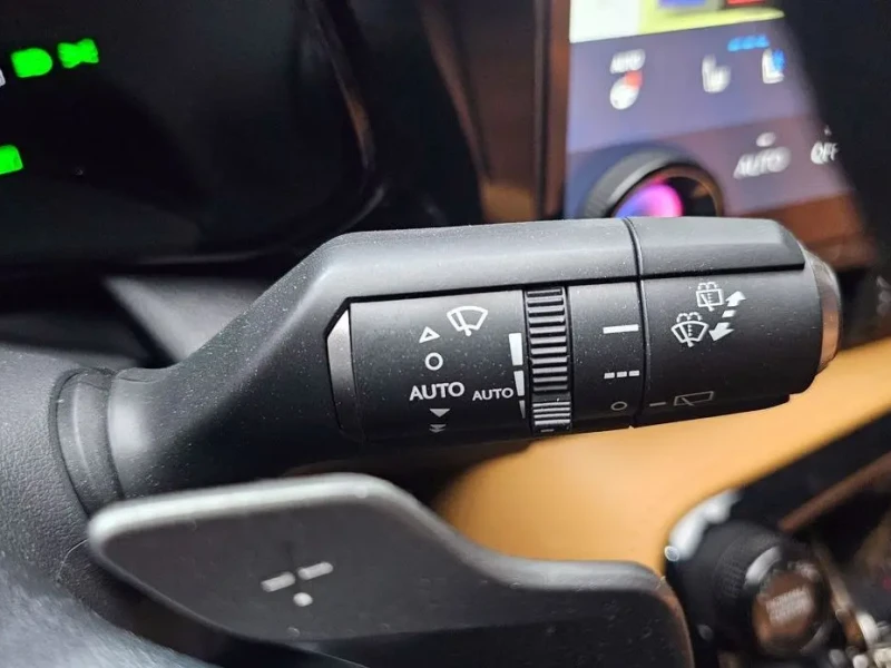 2026 Lexus NX с пробегом 6 093 км