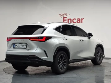 2024 Lexus NX с пробегом 20 548 км