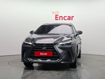 2023 Lexus NX с пробегом 72 392 км