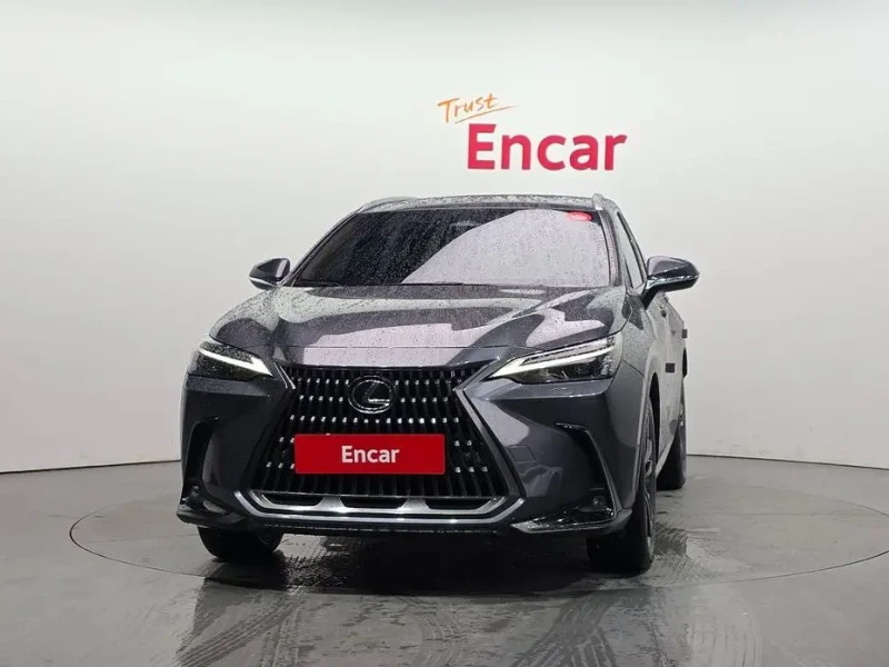 2023 Lexus NX с пробегом 72 392 км