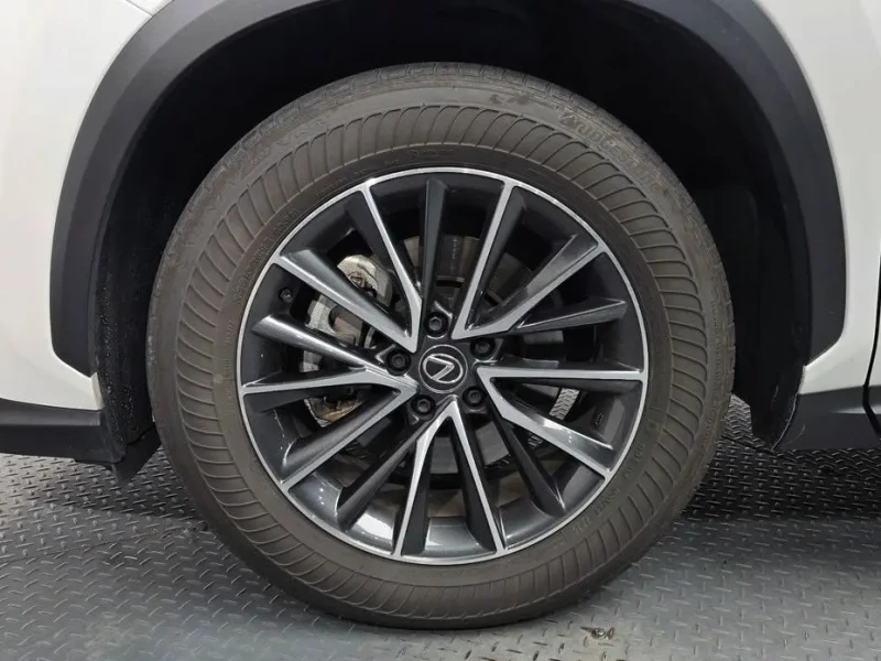 2024 Lexus NX с пробегом 20 548 км