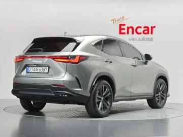 2025 Lexus NX с пробегом 11 763 км