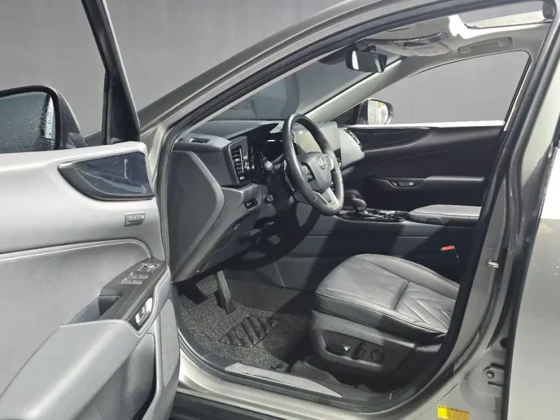 2022 Lexus NX с пробегом 81 396 км
