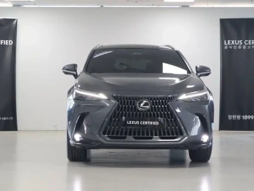 2025 Lexus NX с пробегом 8 428 км