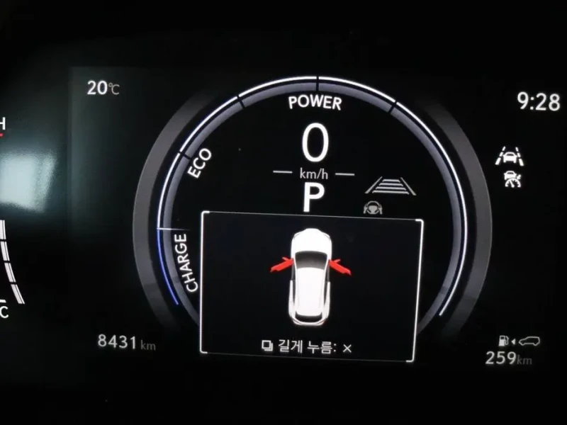 2025 Lexus NX с пробегом 8 428 км