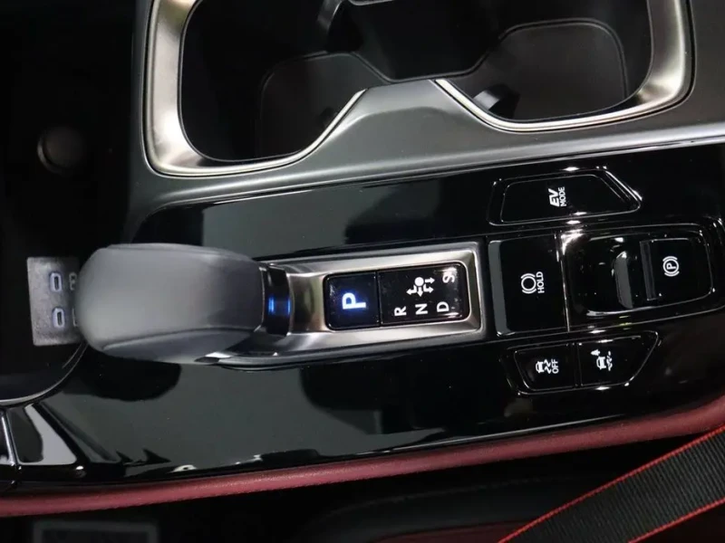 2025 Lexus NX с пробегом 8 428 км