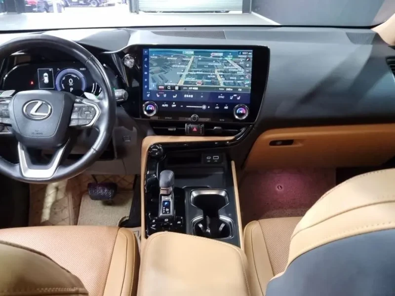 2023 Lexus NX с пробегом 53 000 км