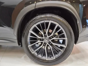 2025 Lexus NX с пробегом 16 362 км